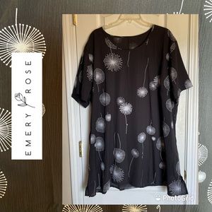 Emery Rose 5x dandelion print top nwot